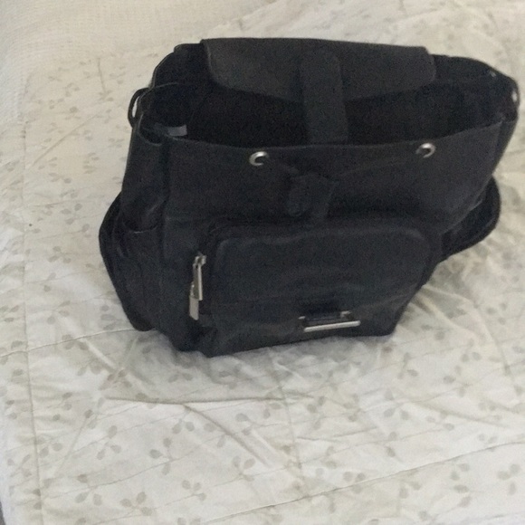 leather backback - Picture 3 of 3